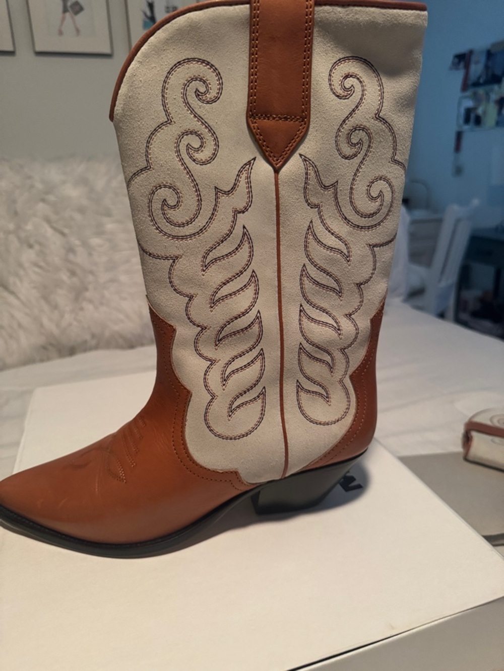 Isabel Marant Two-Tone Tan and Cream Western Cowboy Boots - Picture 7 of 7